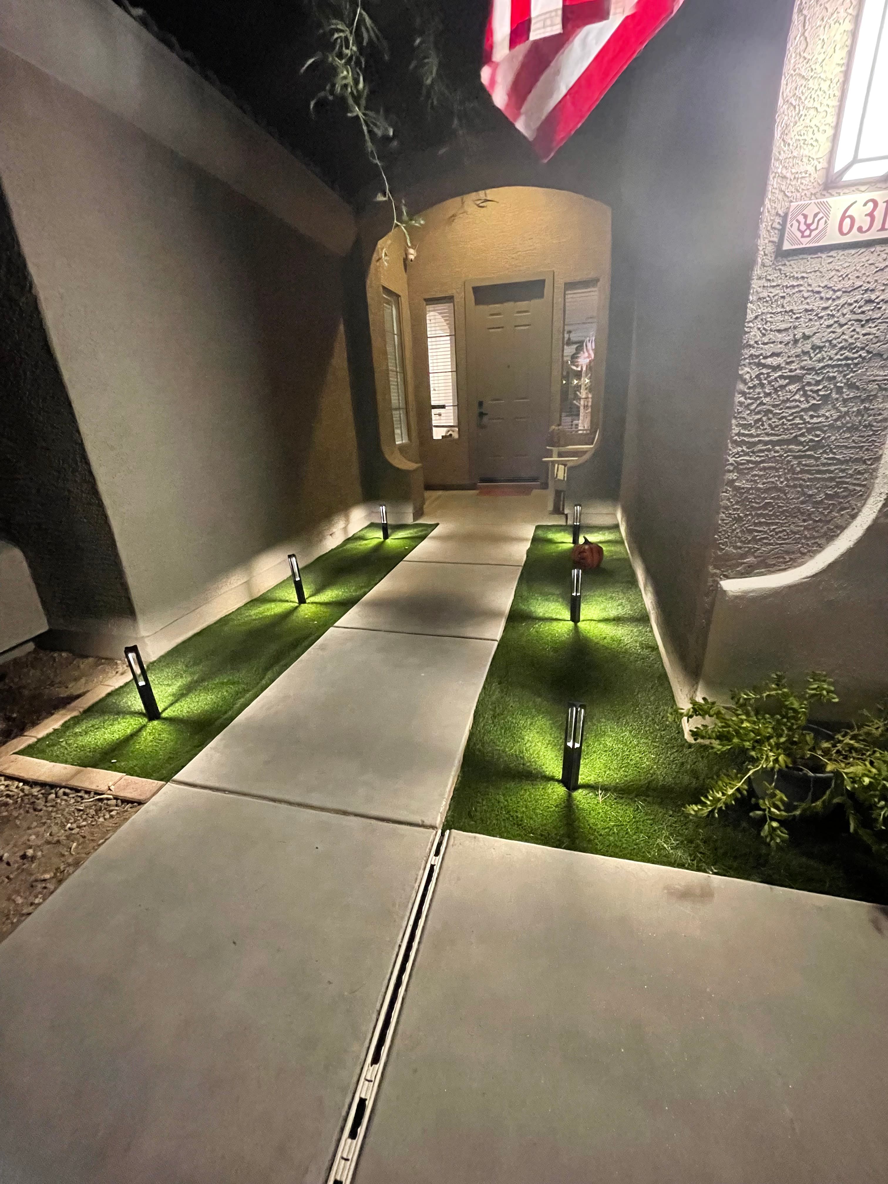 Low voltage landscape lighting